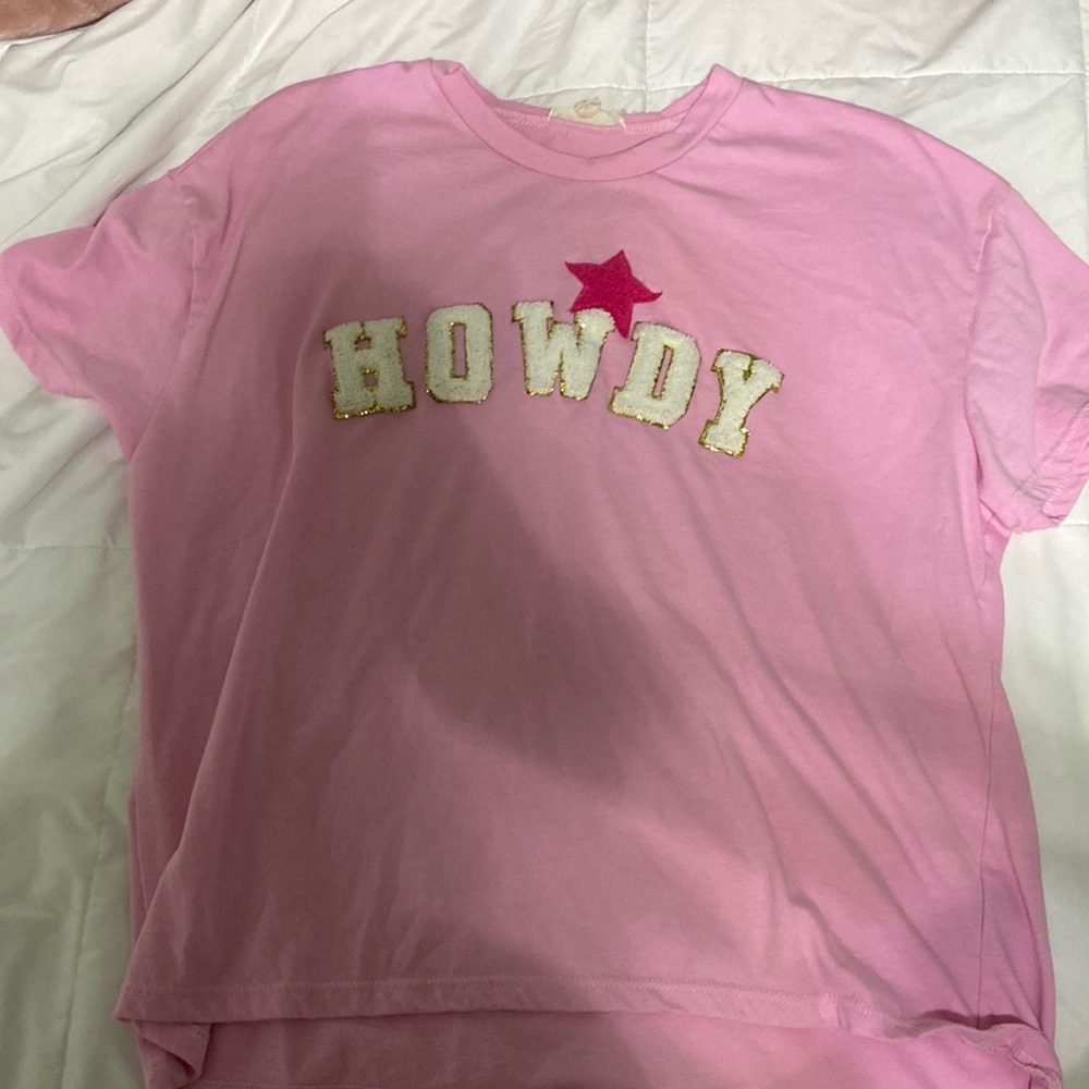 Very trendy pink preppy t-shirt